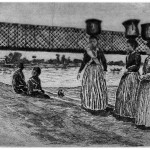 PESCARA - Donne lungo il fiume Pescara